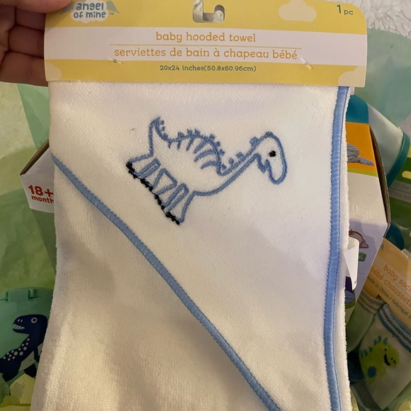 Dinosaur Themed Baby Shower Gift Basket or 6 Month Old Gift Set - Picture 3 of 5